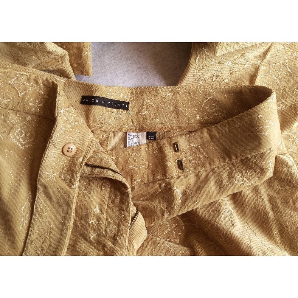 LIKE NEW Embroidered khaki corduroy flare pants 14
